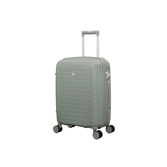 IT Luggage Review: UK Design, Affordable Travel Gear