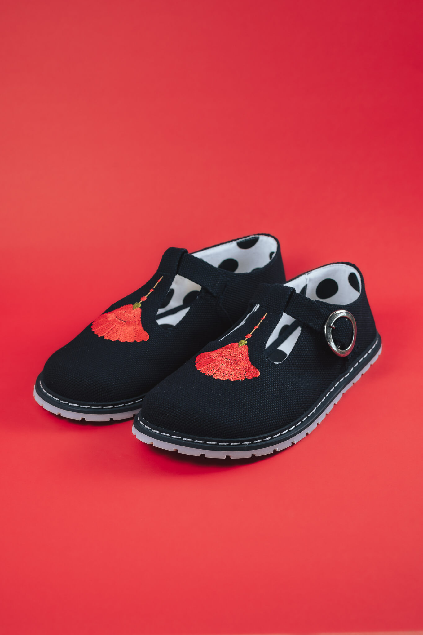 Sambas the Bambas: Barefoot Shoes Made in Spain
