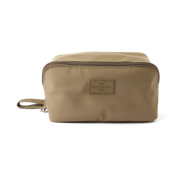 The Flat Lay Company London: Organized Bags for Daily Life
