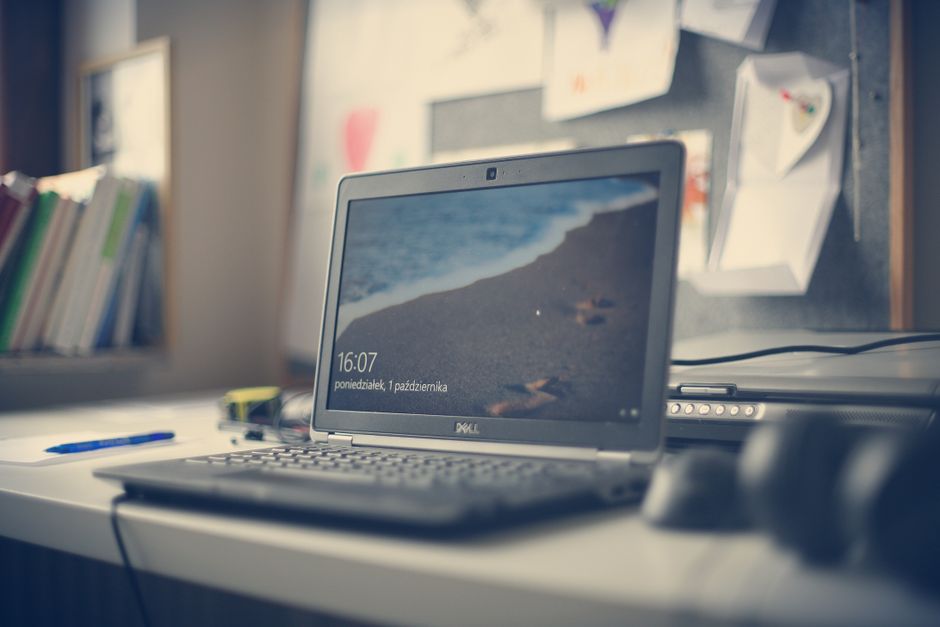 Easyship Ambassador Program: Multi-Carrier Shipping Software